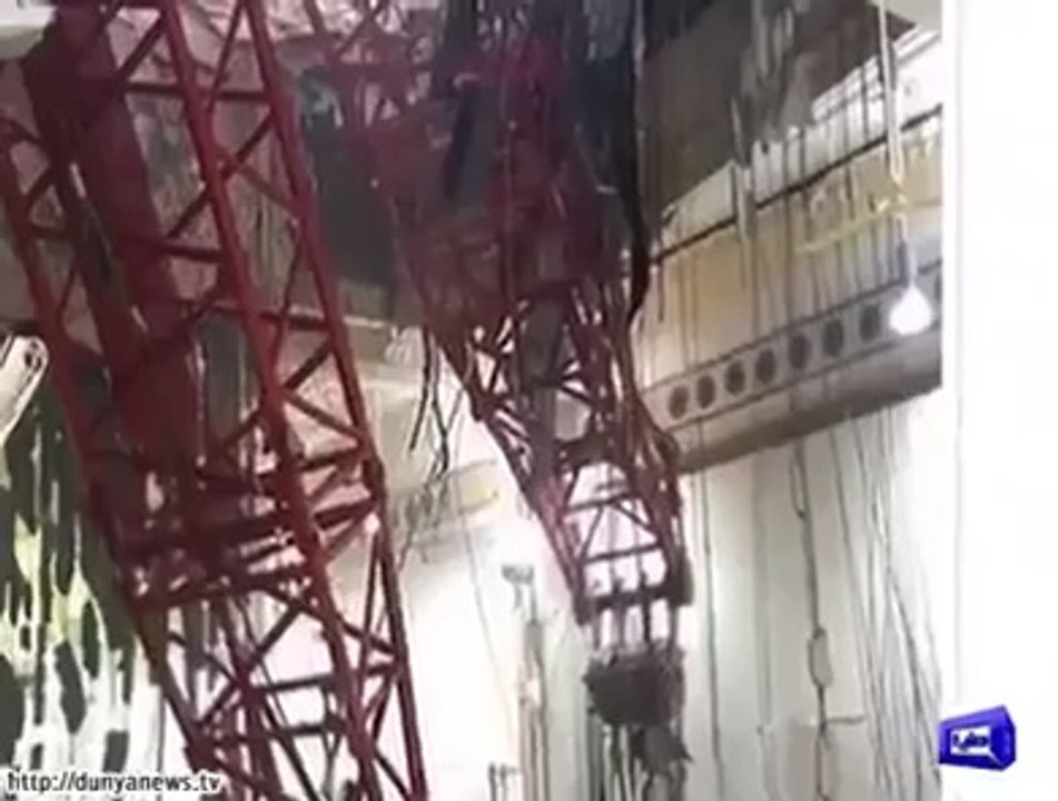 Exclusive video of crane crash in Haram Shareef - 11 Septemeber 2015