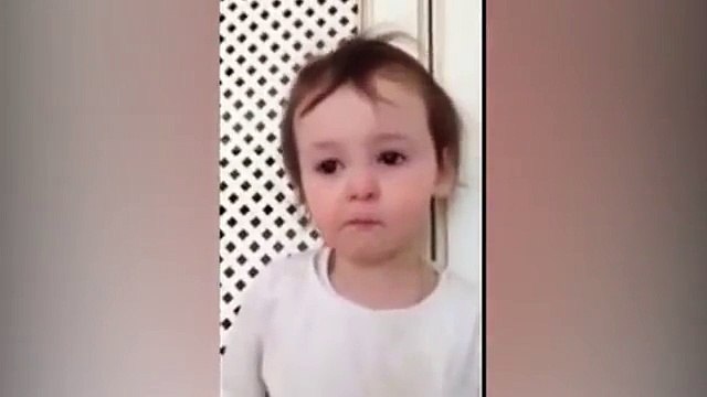 Подожди,НЕ ПЛАЧЬ!!!...Ой не могу...Такая ЛАПУЛЬКА!))