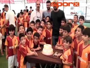 Selçuk İnan'a memleketinde yoğun ilgi!