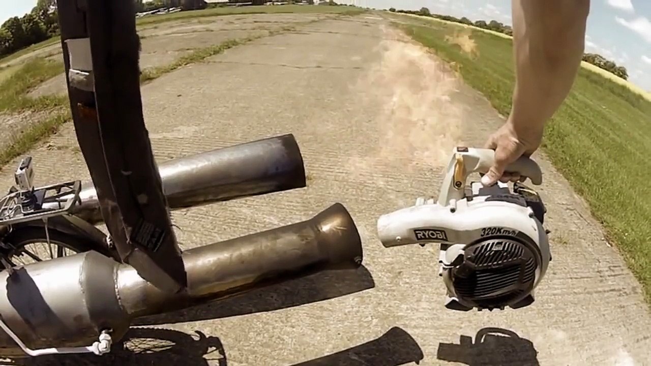 [DRCtalk.com] Xe đạp gắn động cơ phản lực - quá nguy hiểm