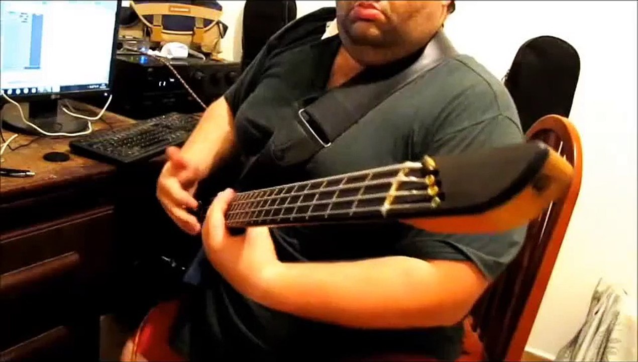 Headless Bass video Dailymotion