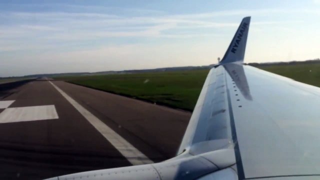 Ryanair Boeing 737-800 ~ Departure @ EGSS London Stansted