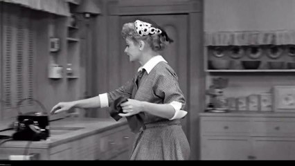 First Official IPhone Advertisement