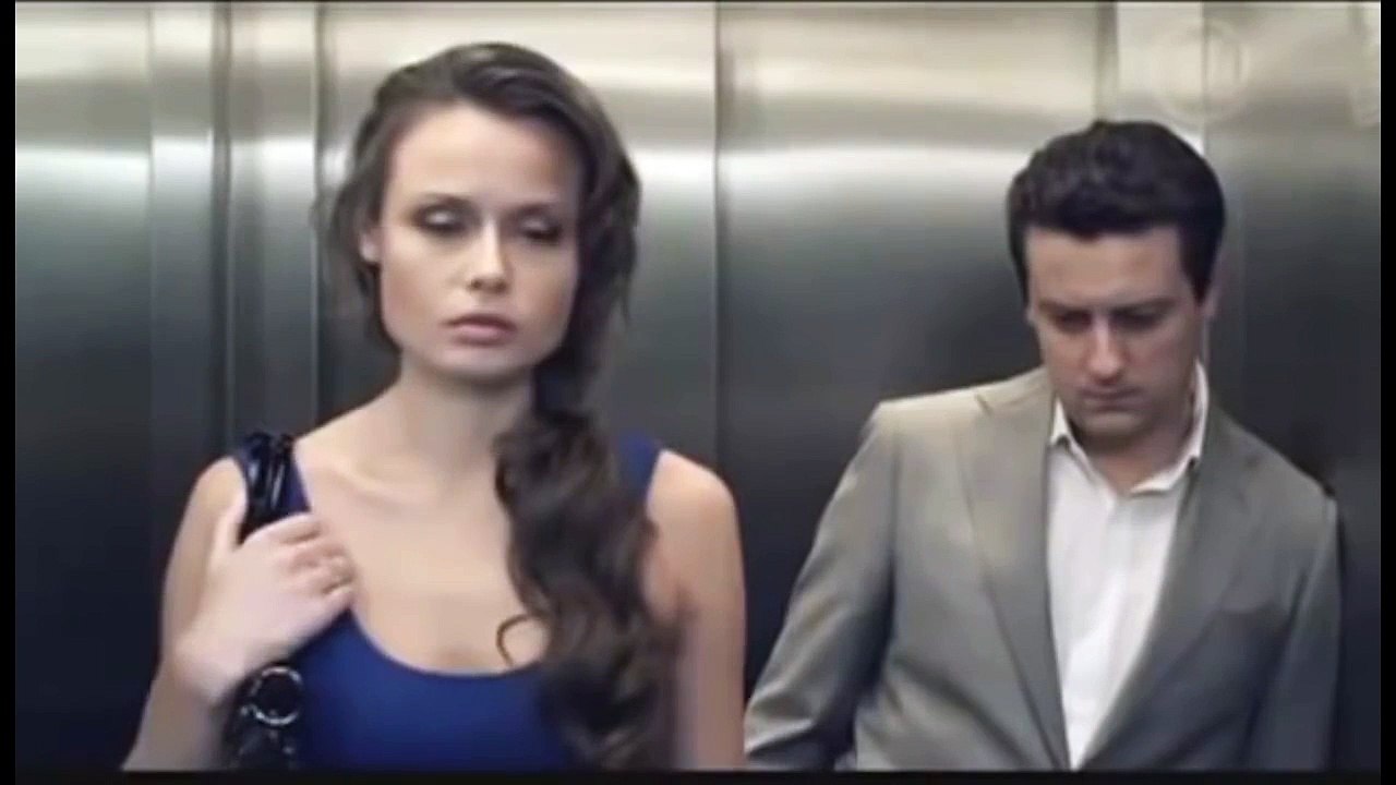 Антон из универа узнал свою песню!