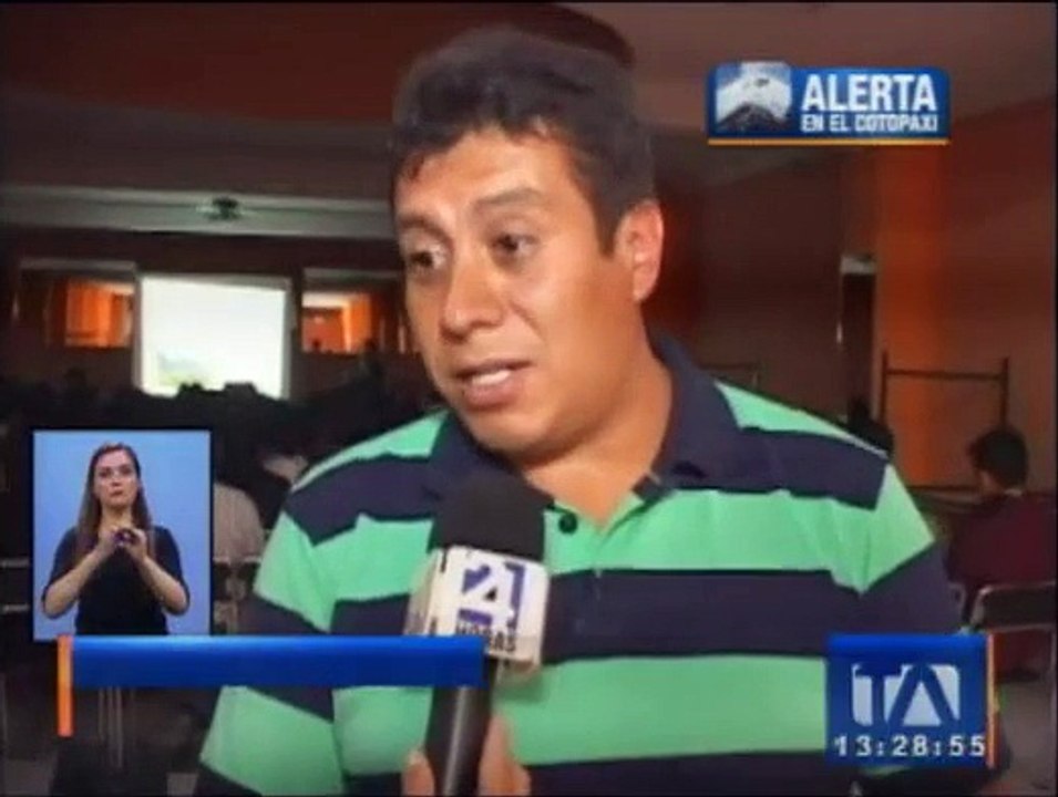 El COE de Salcedo capacita ante posible emergencia por el volcán Cotopaxi