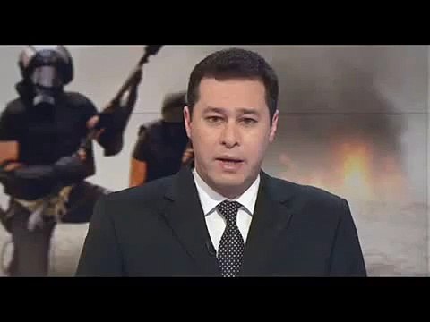 مذيع الجزيرة محمود مراد يبكي على مجازر السيسي في مصر