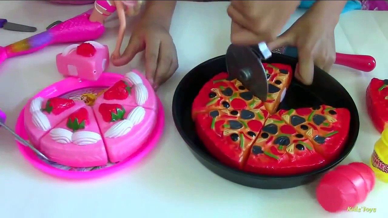 Disney Princess Sweet Strawberry Cake Playset and Minnie Mouse Pizza Playset