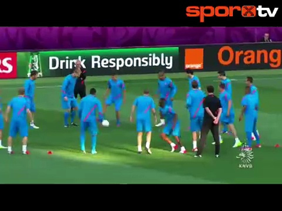 İdmanda Wesley Sneijder şov