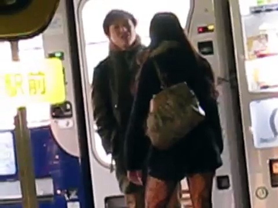 恵比寿駅前のカップル