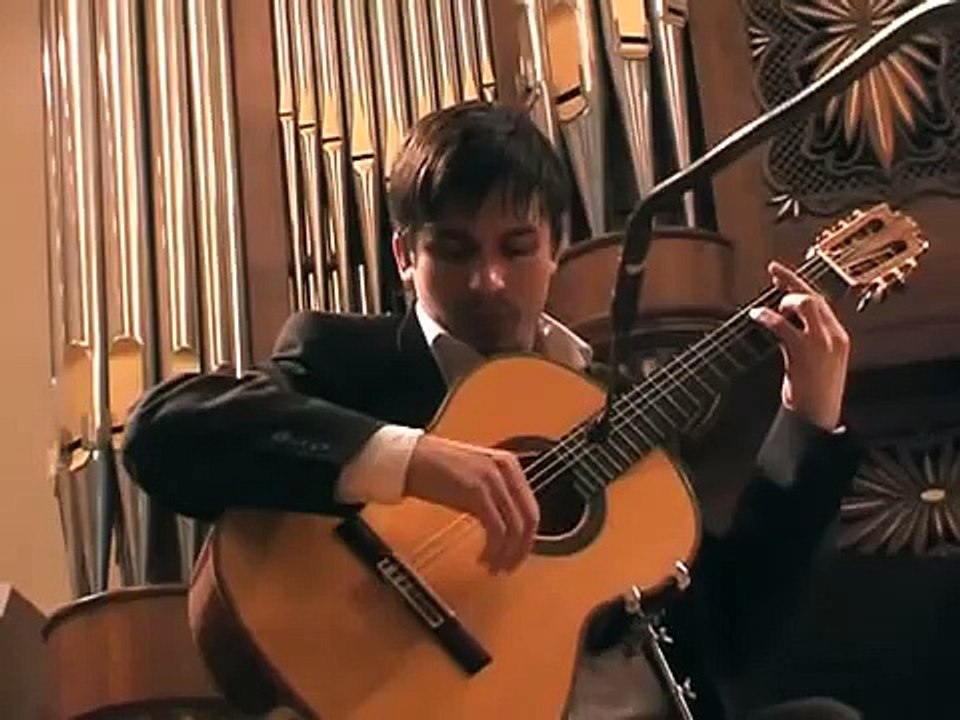 Artyom Dervoed plays Paco de Lucia's Taranta