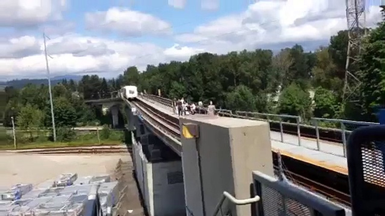 Skytrain stopping