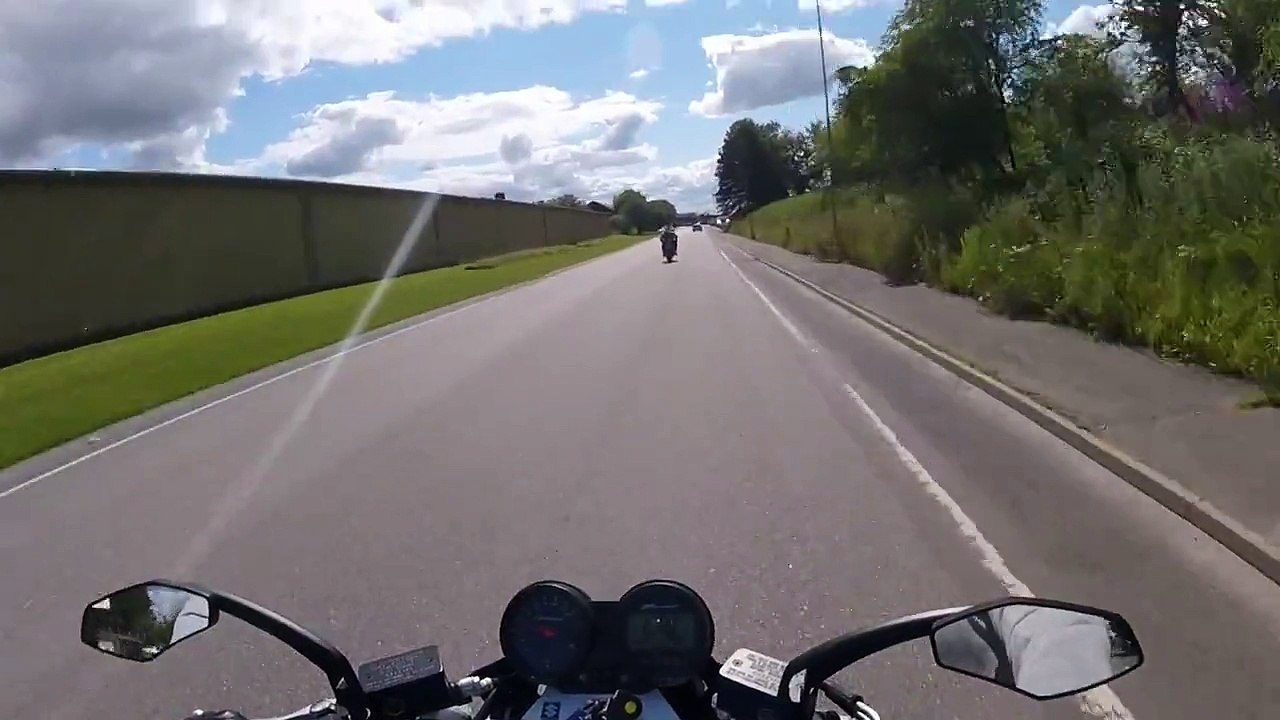 Suzuki SV650 GoPro Hero4 Session test