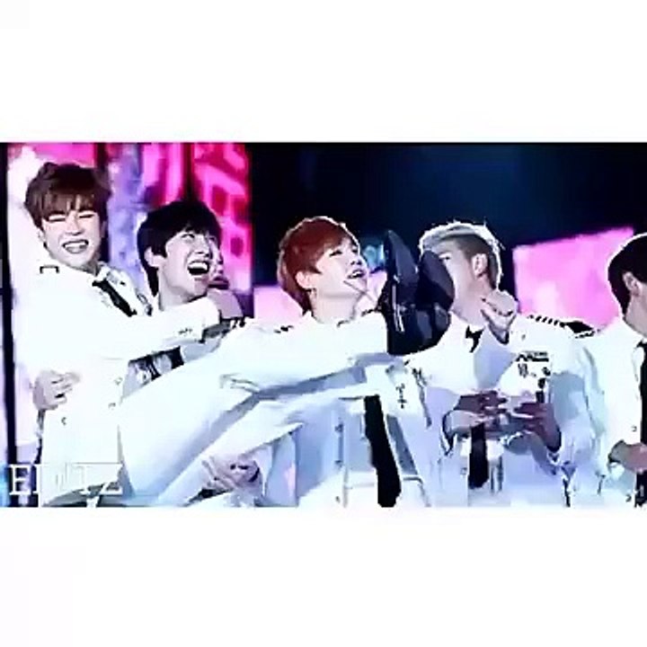 Suga--S.Coups-VS...-Stage-fireworks!