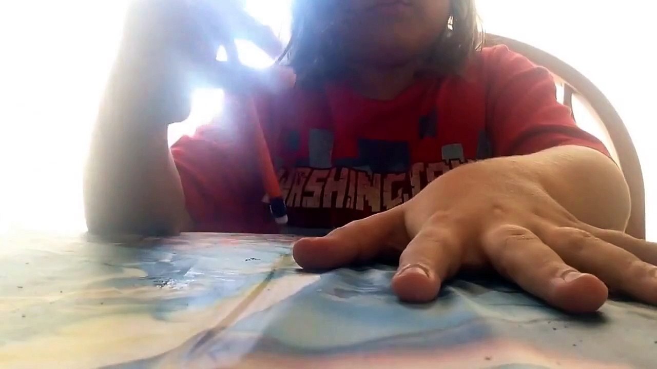 KID DOES KNIFE SONG CHALLENGE