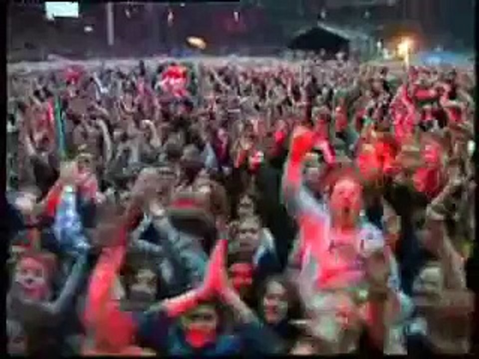 Oasis - intro + Acquiesce (peak of success)