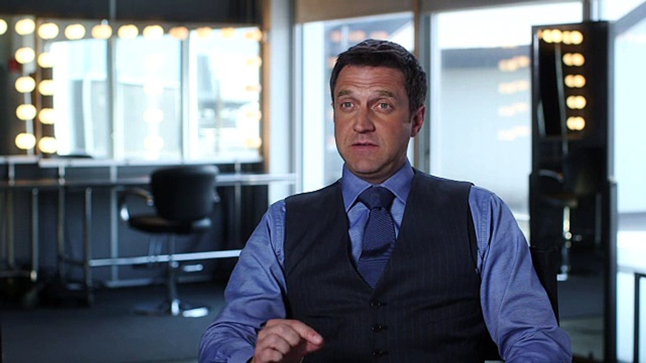 Law & Order SVU season 17 premiere interview raul esparza