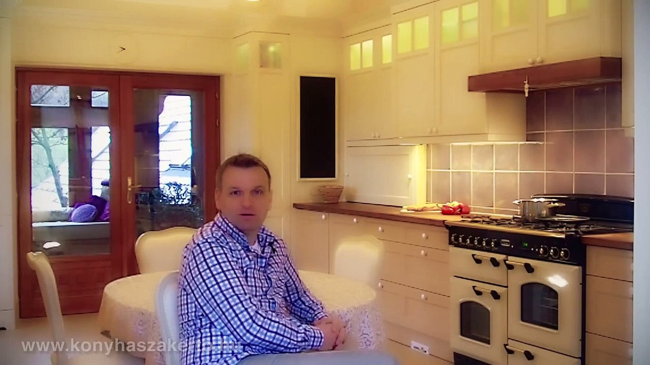 A Konyhaszakértő Kft. munkáiból: Angol rusztikus konyhabútor