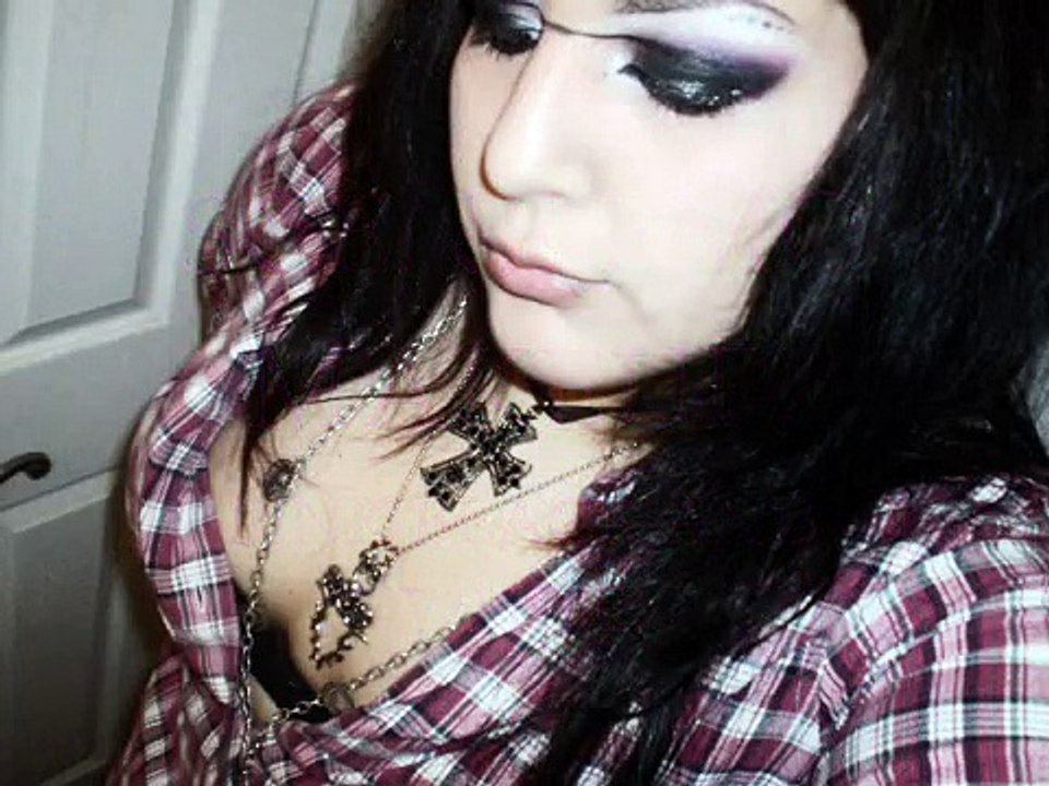 Scene, Goth, Emo Makeup Tutorial