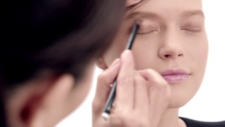 Natural Eye Makeup Tutorial by Lancôme Hypnôse - get the natural makeup look