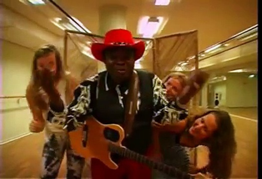 Dekula Kahanga-Sultan Qaboos