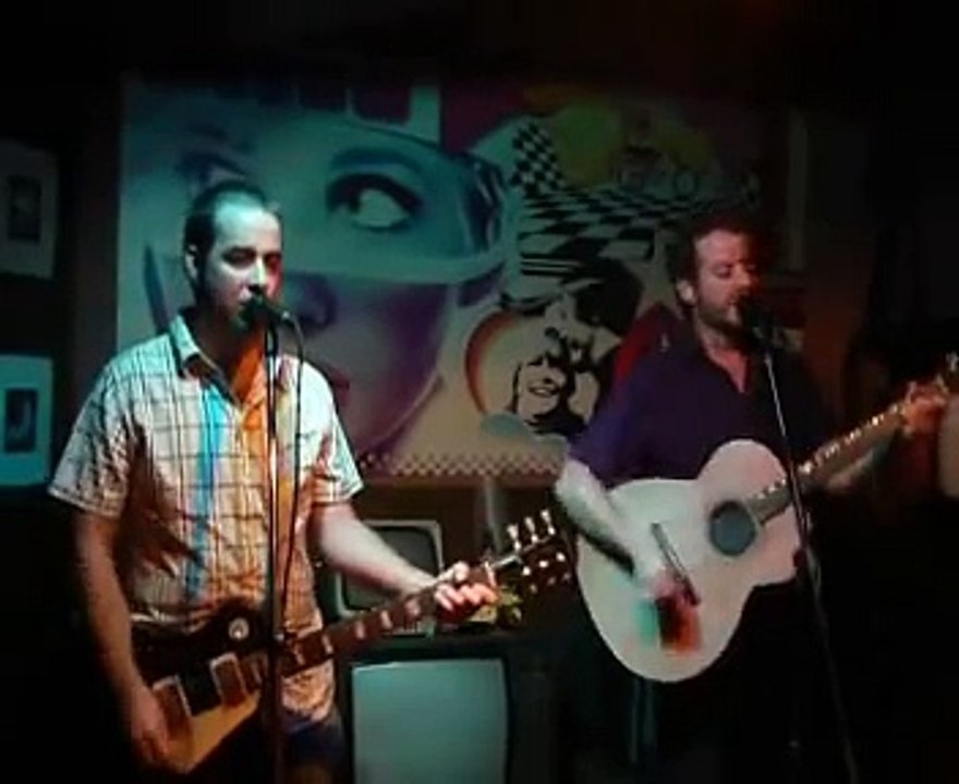 Niños Mutantes - La ardilla roja (Café&Pop Torgal 2007)