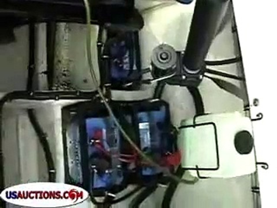 1999 47' Fountain Lightning - Auction Ends 09/09/06