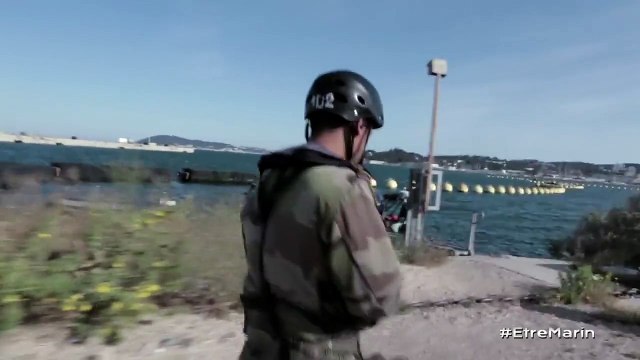 Interpellation musclée en zodiac