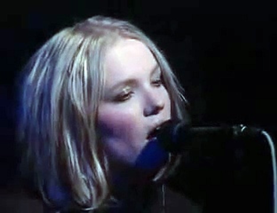 Lene Marlin 1999 Interview + live shards