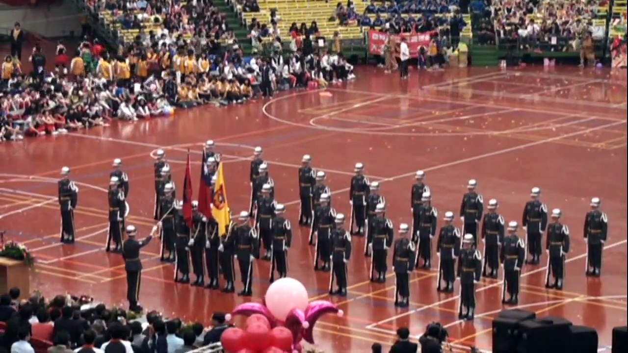 2010.03.20銘傳大學校慶桃園巨蛋陸軍樂儀隊表演進場+上半場