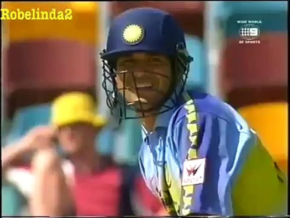 Abdul Razzaq vs Sachin Tendulkar PAKISTAN vs INDIA 2000