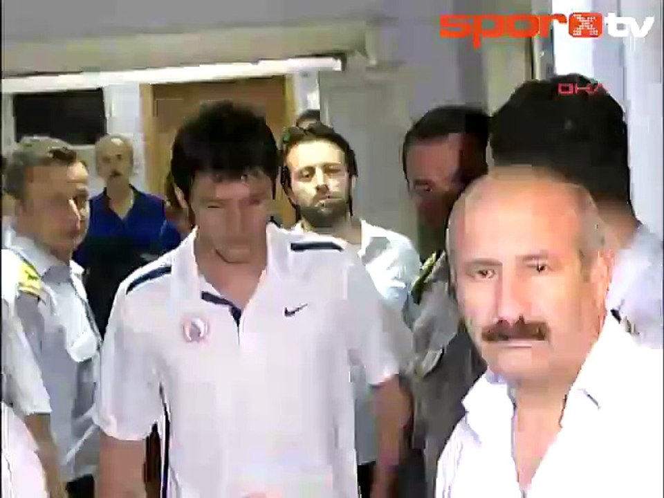 İbrahim Akın ve İskender Alın Emniyet�te Dailymotion Video