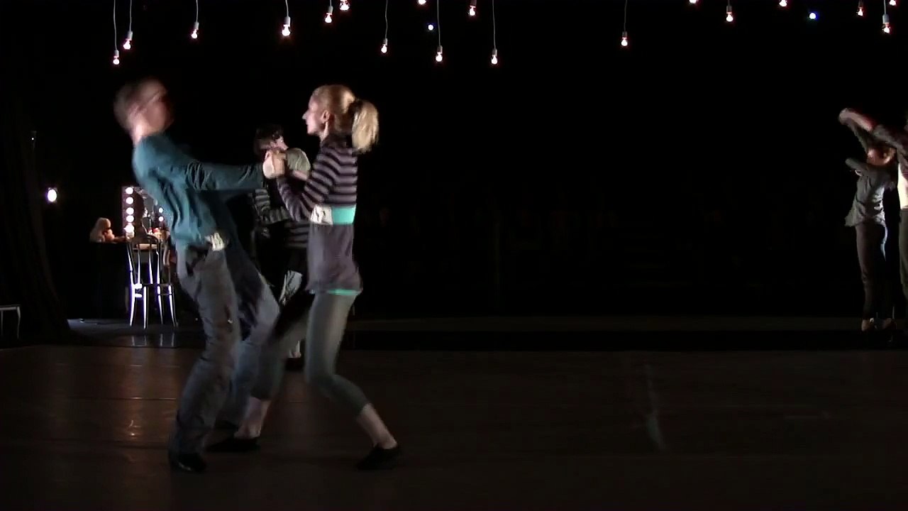 contemporary dance performance APLAM