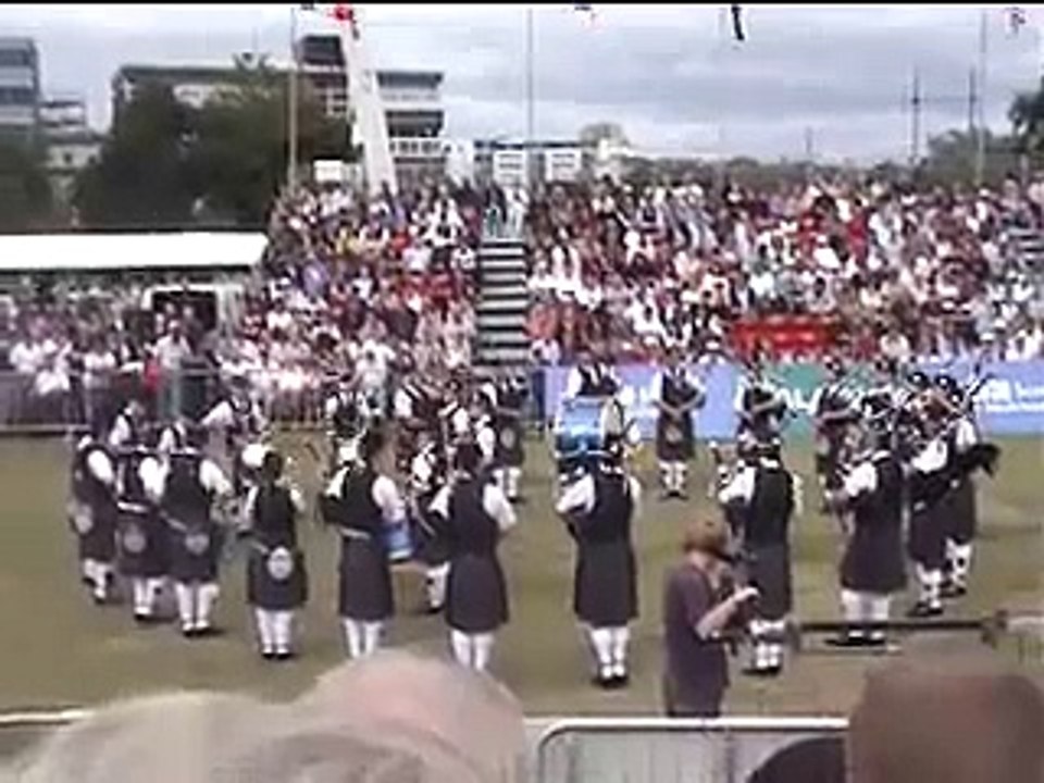 Australia Highlanders Pipe Band - Medley 06