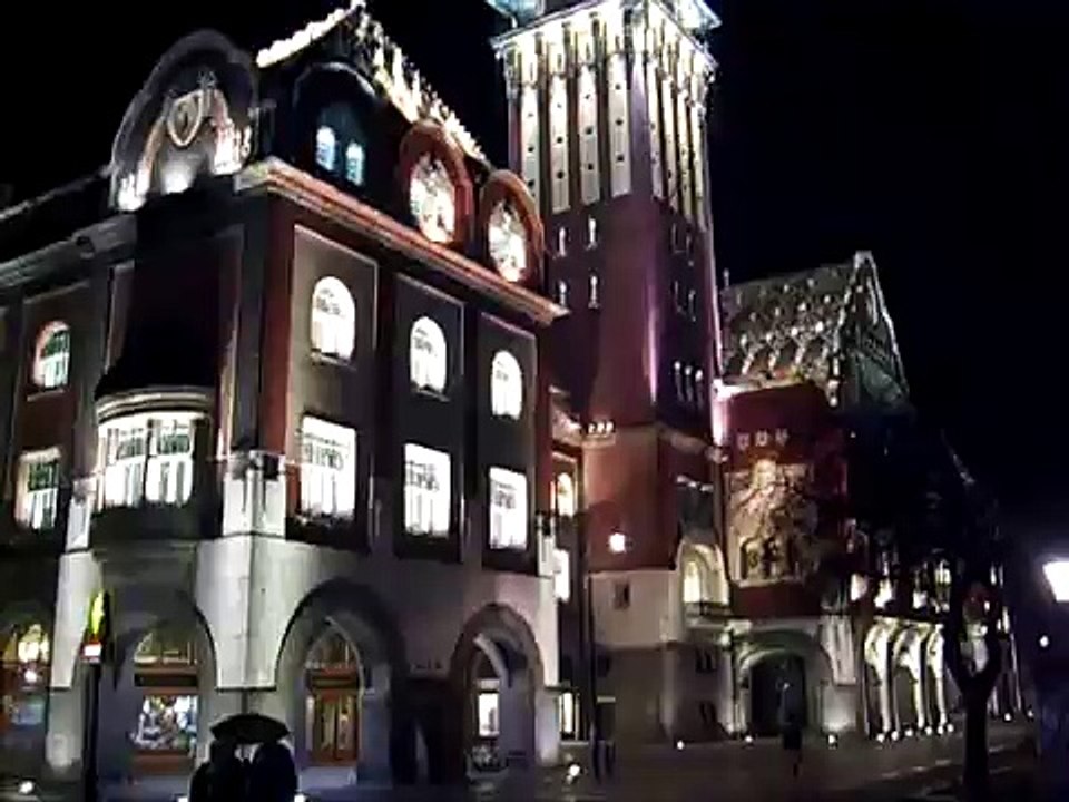 subotica 5 gradska kuca nocu