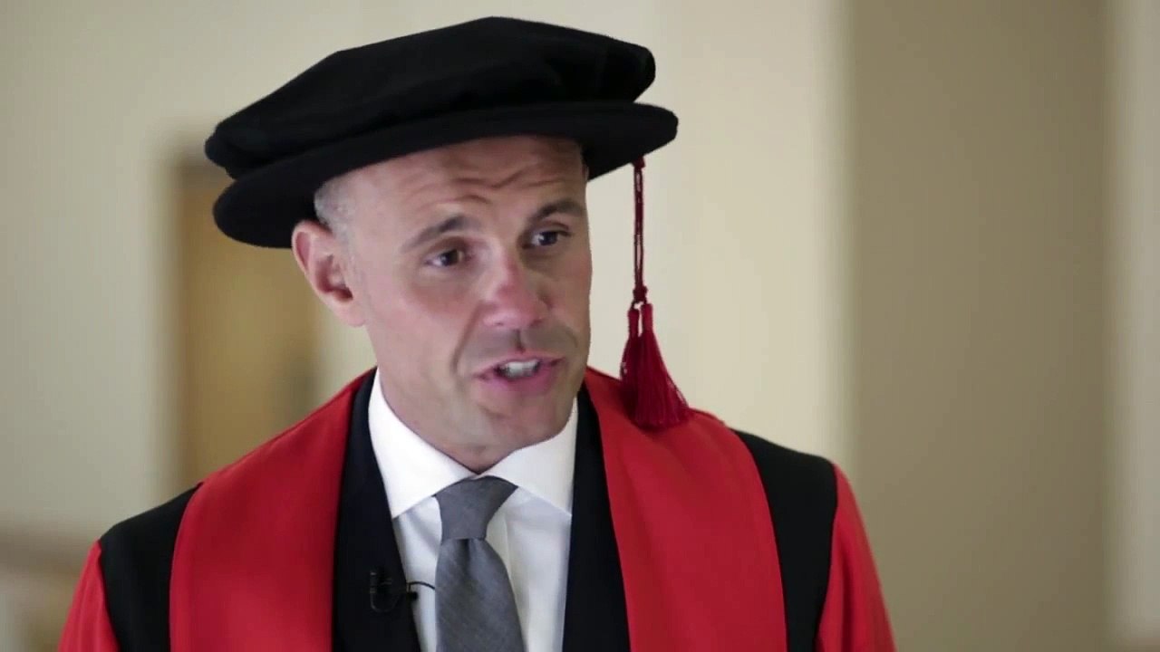 Jason Mohammad Cymrawd er Anrhydedd Prifysgol Caerdydd 2014