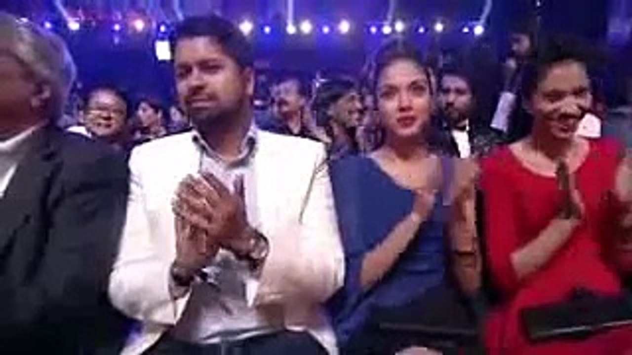 Arijit Singh and Atif aslam at live concert