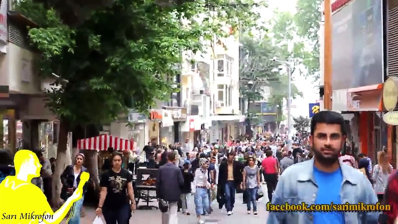Feminist Kime Denir ? Sarı Mikrofon