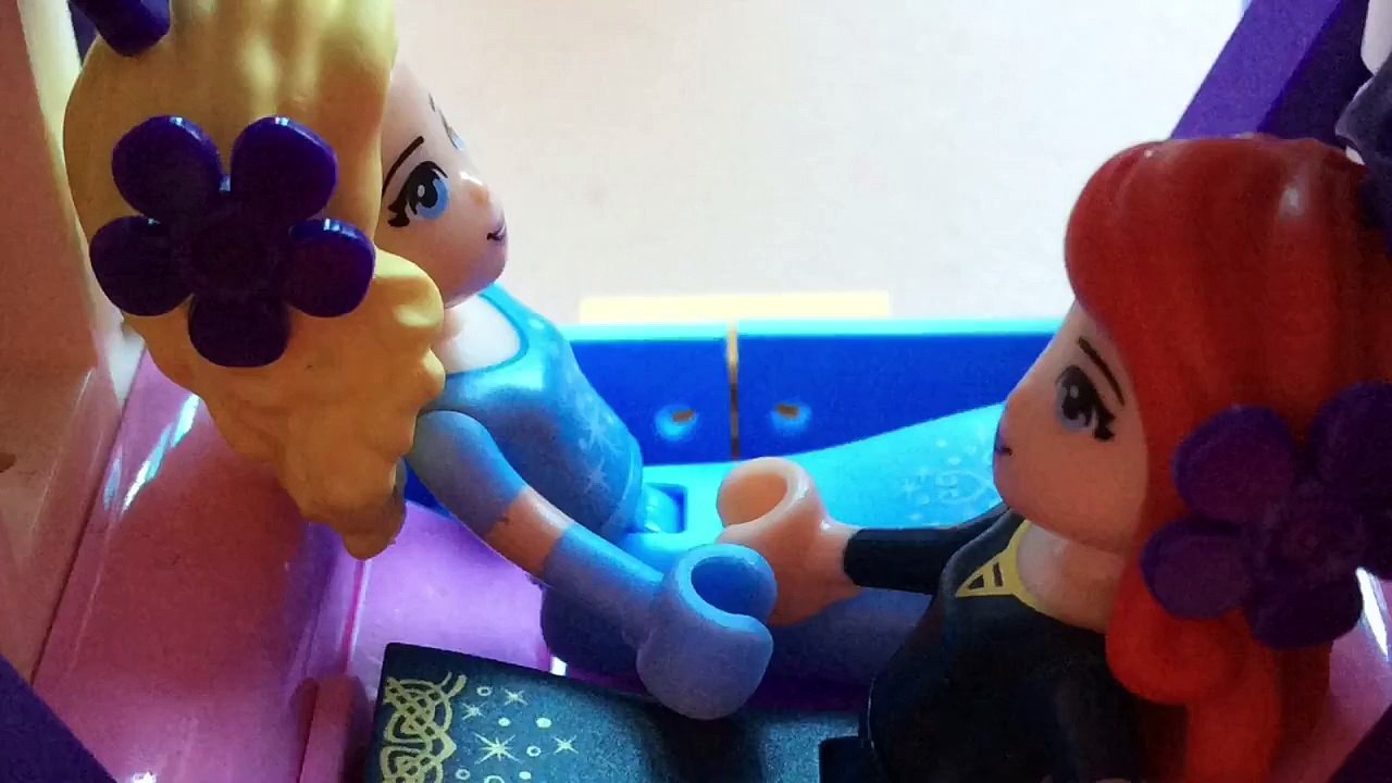 Kitty Becomes a Princess