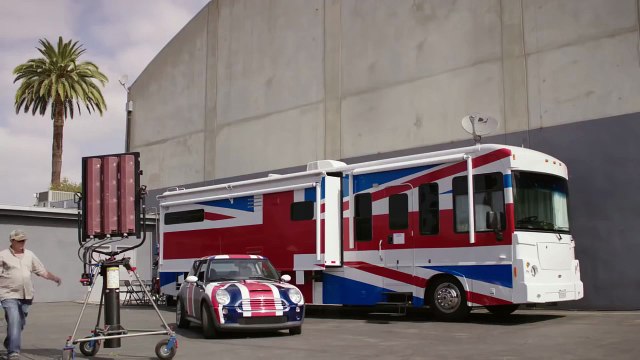 ▶ Stephen Merchant Presents - If We Won - with Newcastle Brown Ale