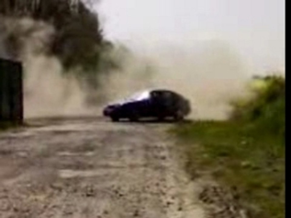 dans le fossé "allé kéké"