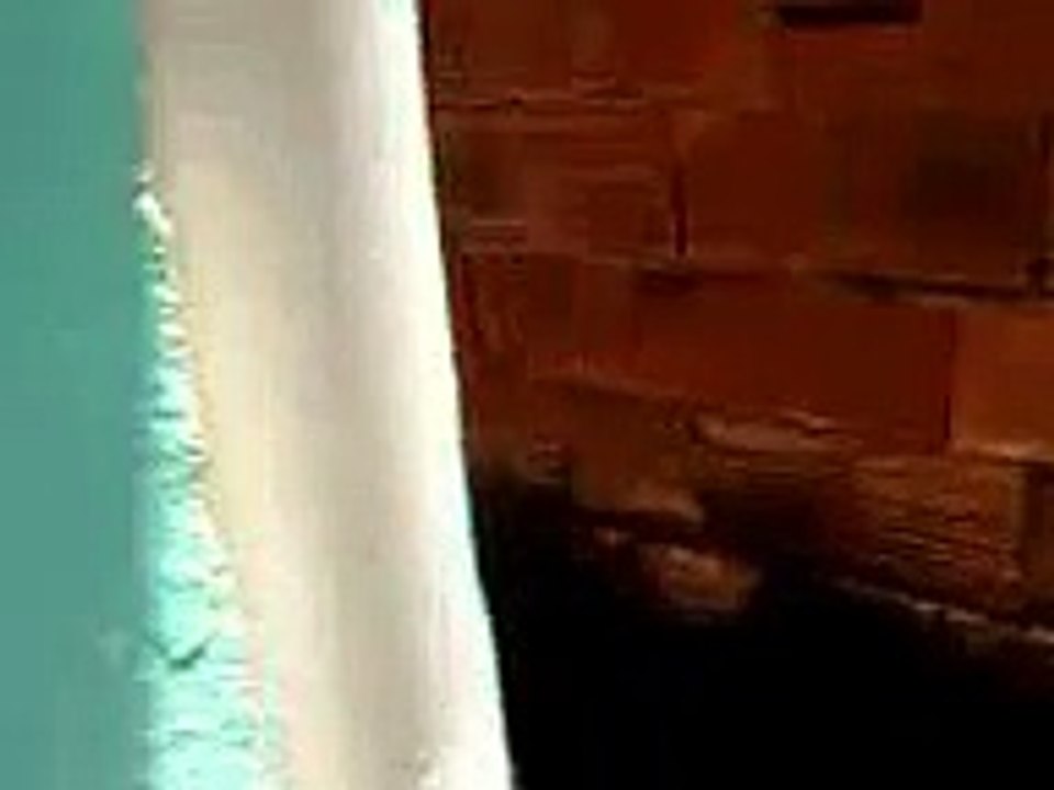 Não sabe beber, então toma leite.