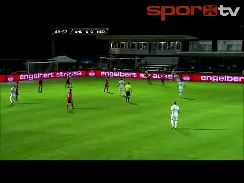 Hollanda, Dünya Kupası biletini 2 golle aldı!