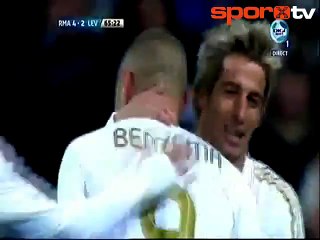 Mourinho'dan robot dansı! | Benzema'nın golü sonrası ilginç tepki...