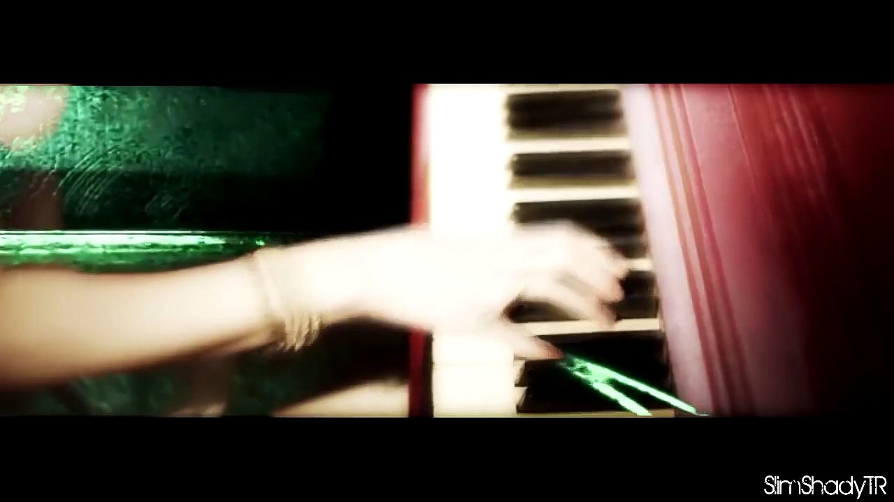 Eminem - Twisted ft (Explicit)  Skylar Grey & Yelawolf