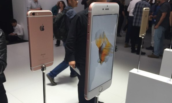 Apple iPhone 6S and iPhone 6S Plus hands - HD