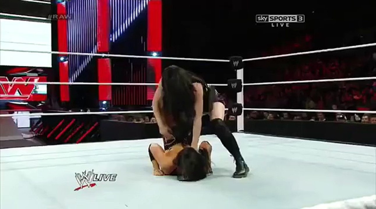 Paige - Scorpion Crosslock