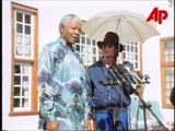 Michael jackson & Nelson Mandela in Pretoria, South Africa 1996