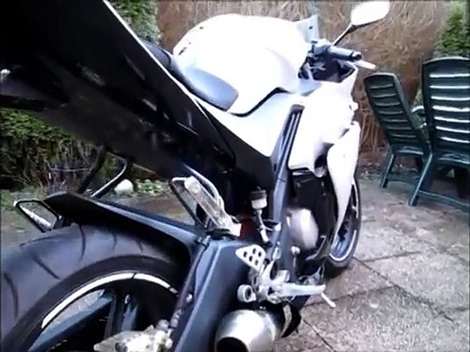 Yamaha yzf - R 125 White Tuning and Sound Special Edition