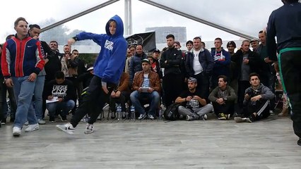 Art street battle - buster & base vs style invader