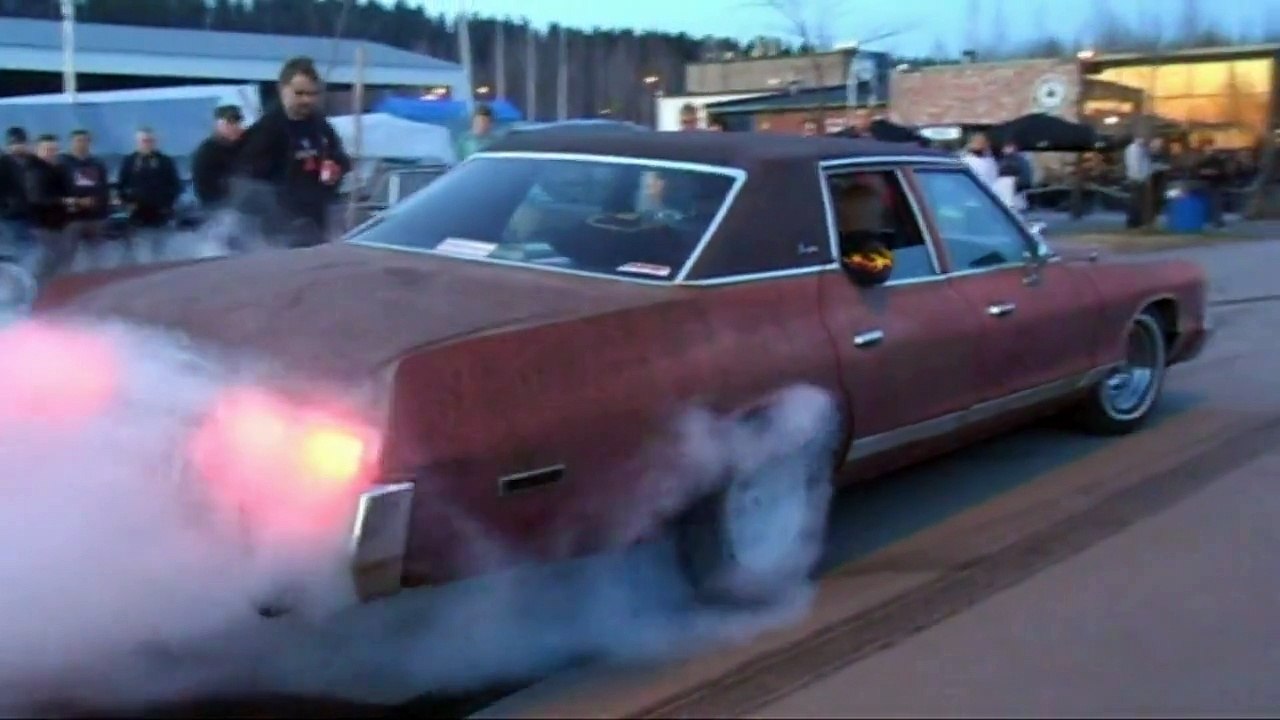 Lahti Cruising Burnouts - April 2015